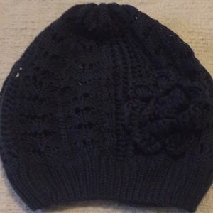 beanie with crochet flower🌺